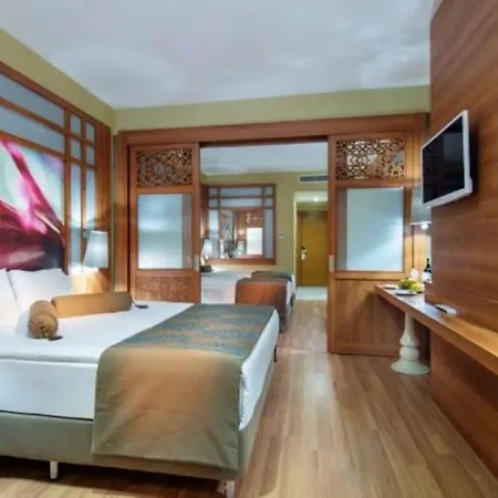 Alan Xafira Deluxe & Otel Alanya