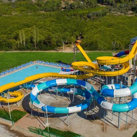 Alan Xafira Deluxe & Hotel 5*